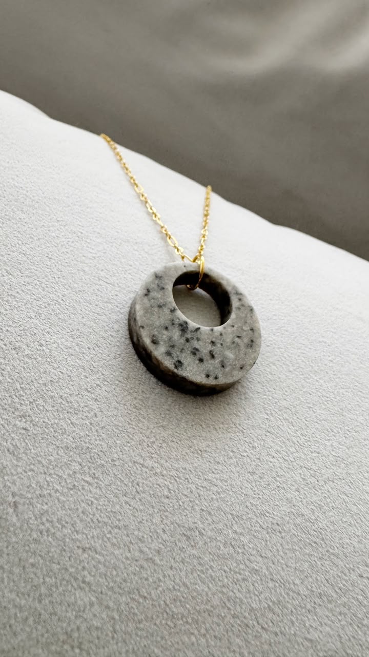 Collar Niebla