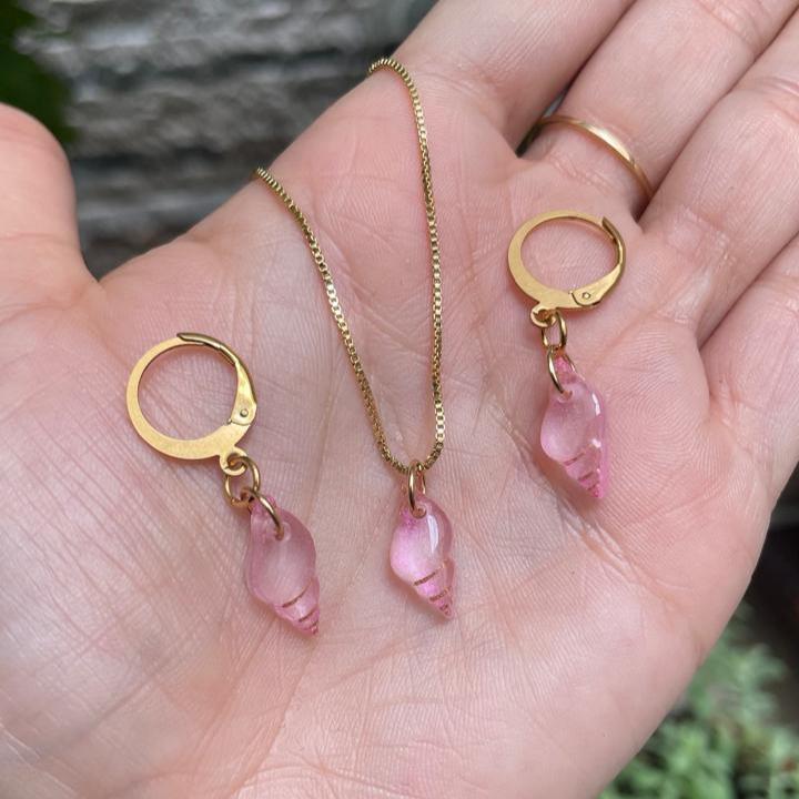 COLLAR + ARETES CARACOLA