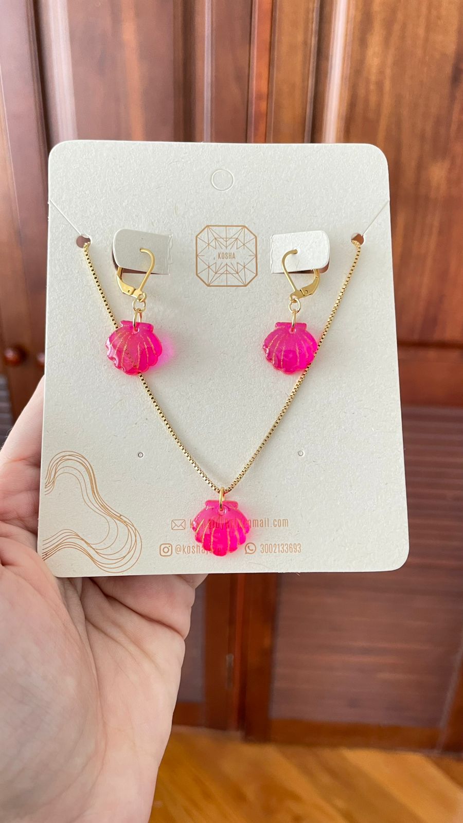 COLLAR + ARETES OSTRA