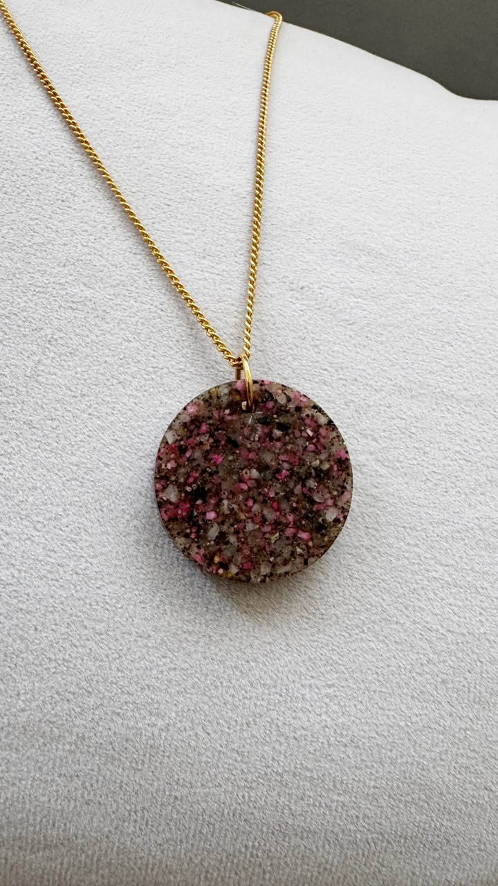Collar Círculo Rosa Mineral
