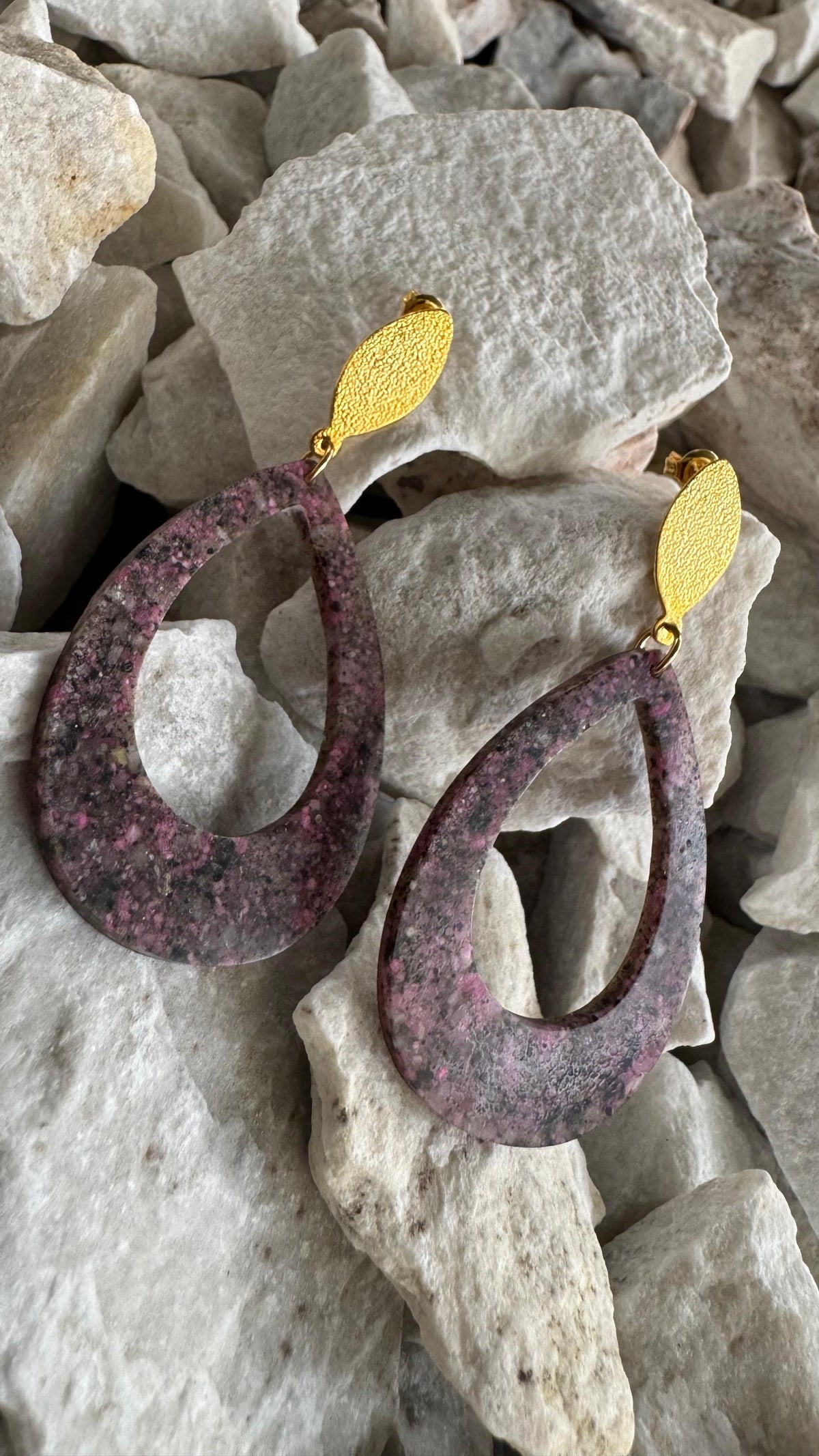 Aretes Gota Mineral Rosa