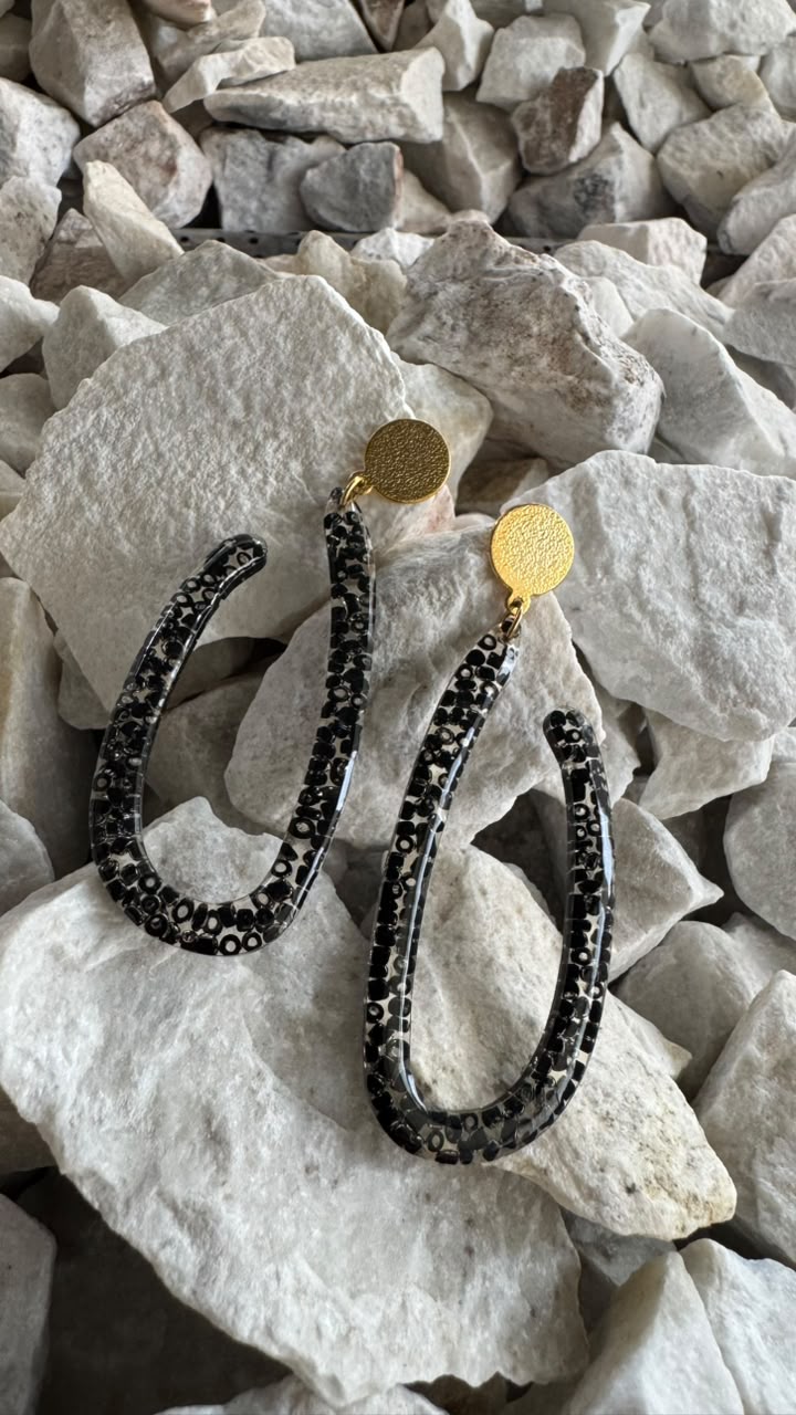 Aretes En U - Negro