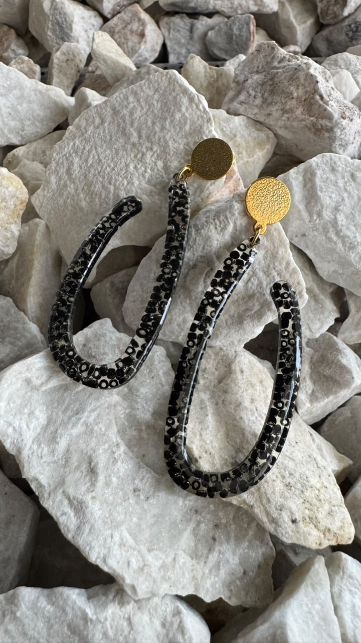 Aretes En U - Negro