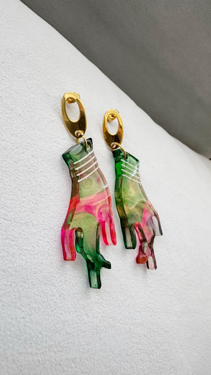 Aretes Manos Color
