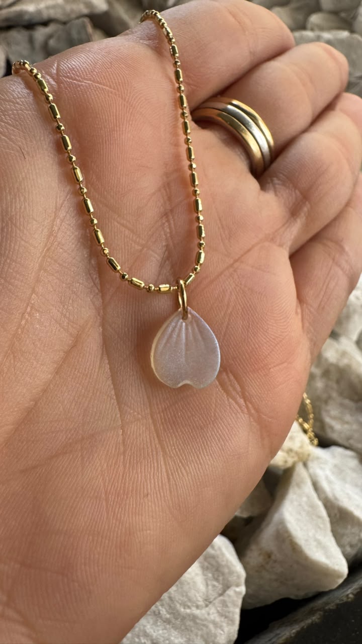 Collar Pétalo Cristal